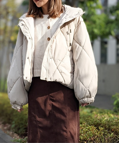 Per sist ence(パーシエンス)の「Per sist ence/パーシエンス 中綿ダイヤキルト フードブルゾン(ダウンジャケット/コート・レディース・ブラック/アイボリー/ミント/モカ/グレイッシュベージュ・FREE)」の12枚目の写真