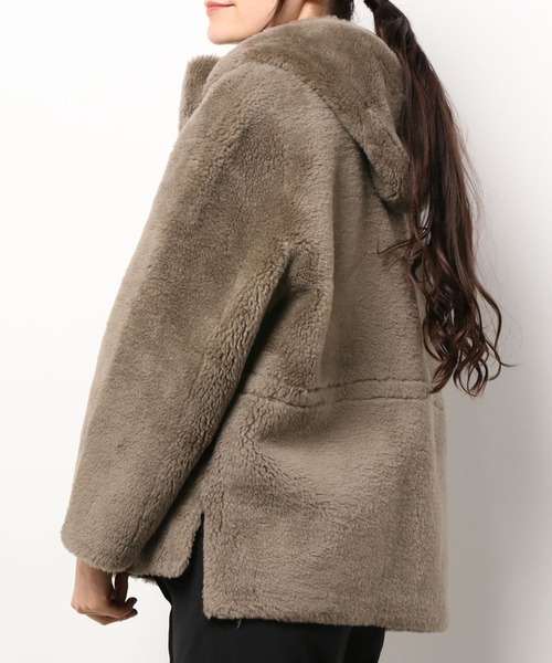 OUVRAGE CLASSE(ウヴラージュクラス)の「【SMUK/スムーク】エコファーフードジャケット(その他アウター・レディース・ベージュ/アイボリー・FREE)」の8枚目の写真