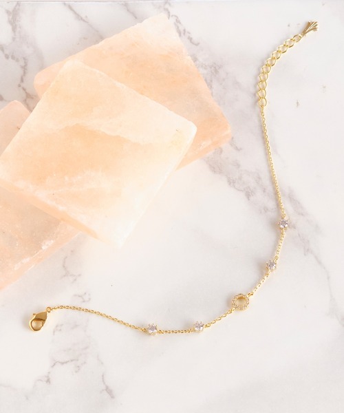 Phoebe（フィービィー）の「ステーションビジューブレスレット（ブレスレット・レディース・イエローゴールド・FREE）」の3枚目の写真