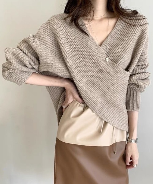 sakishimatokyo(サキシマトーキョー)の「【ZOZO限定】「カシュクールニット」(ニット/セーター・レディース・アイボリー/ブラック/モカ・FREE)」の3枚目の写真