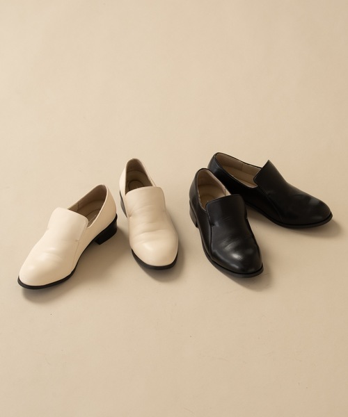 NEUNA（ヌナ）の「ヴィーガンレザー/シンプルステッチローファー（ローファー・レディース・ホワイト/ブラック・SMALL/MEDIUM/LARGE）」の21枚目の写真