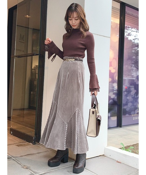 dazzlin（ダズリン）の「ヘムレースフレアニットトップス（ニット/セーター・レディース・ブラック/ブラウン/オフホワイト/ピンク・FREE）」の15枚目の写真