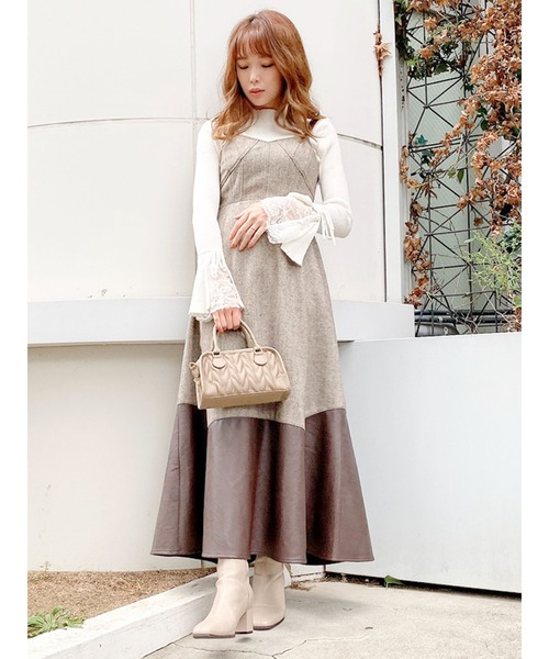 dazzlin（ダズリン）の「ヘムレースフレアニットトップス（ニット/セーター・レディース・ブラック/ブラウン/オフホワイト/ピンク・FREE）」の21枚目の写真