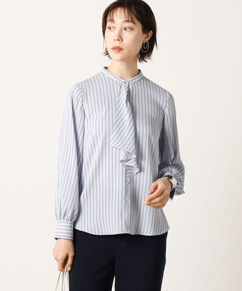 NOLLEY’S(ノーリーズ)の「ラッフルジョーゼットブラウス(シャツ/ブラウス・レディース・ホワイト/ホワイト系4/ブルー系3・38/36)」の2枚目の写真