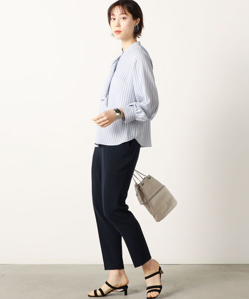 NOLLEY’S(ノーリーズ)の「ラッフルジョーゼットブラウス(シャツ/ブラウス・レディース・ホワイト/ホワイト系4/ブルー系3・38/36)」の11枚目の写真
