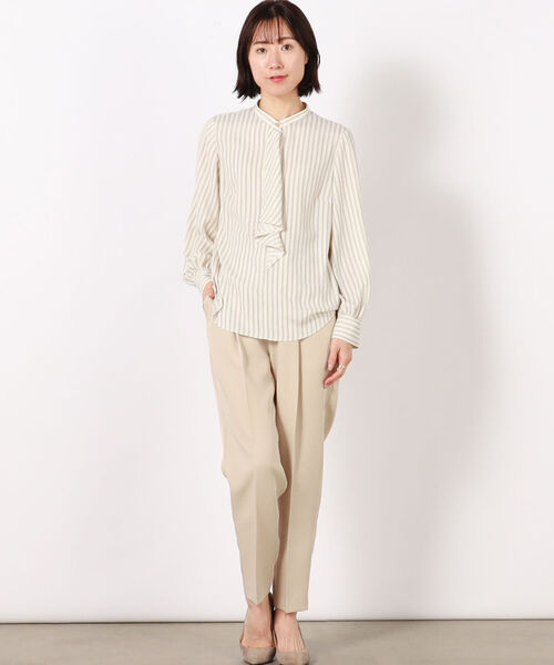 NOLLEY’S(ノーリーズ)の「ラッフルジョーゼットブラウス(シャツ/ブラウス・レディース・ホワイト/ホワイト系4/ブルー系3・38/36)」の7枚目の写真