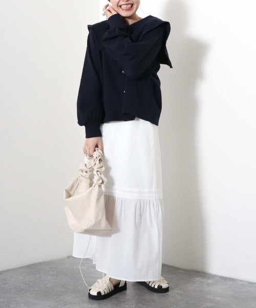 archives(アルシーヴ)の「ドットボタンセーラーカラーカーディガン(カーディガン/ボレロ・レディース・ベージュ/ネイビー/アイボリー・MEDIUM)」の10枚目の写真