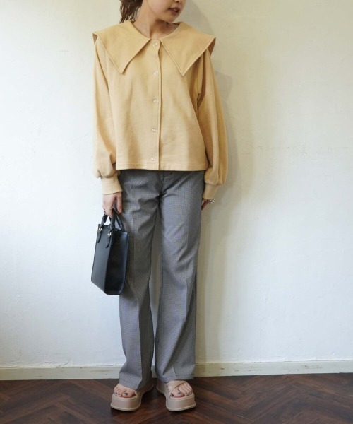 archives(アルシーヴ)の「ドットボタンセーラーカラーカーディガン(カーディガン/ボレロ・レディース・ベージュ/ネイビー/アイボリー・MEDIUM)」の14枚目の写真