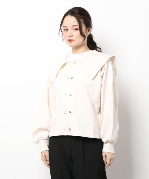 archives(アルシーヴ)の「ドットボタンセーラーカラーカーディガン(カーディガン/ボレロ・レディース・ベージュ/ネイビー/アイボリー・MEDIUM)」の6枚目の写真