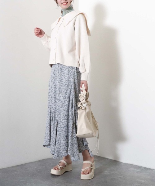 archives(アルシーヴ)の「ドットボタンセーラーカラーカーディガン(カーディガン/ボレロ・レディース・ベージュ/ネイビー/アイボリー・MEDIUM)」の19枚目の写真