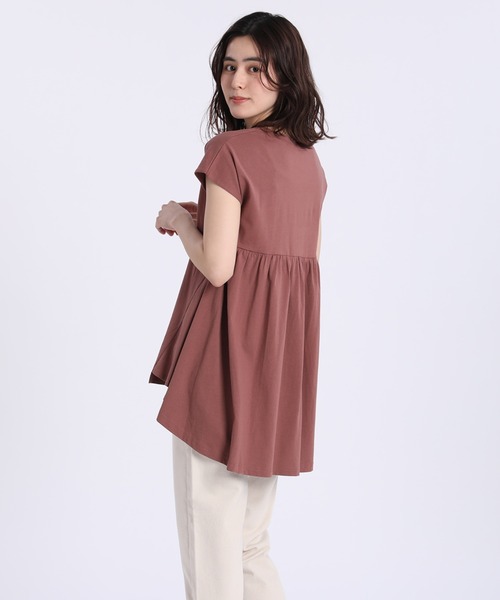 INED CLARO（イネドクラロ）の「バックギャザーチュニック（Tシャツ/カットソー・レディース・ブラック/オフホワイト/サンドグレー/ワイン・フリー）」の4枚目の写真