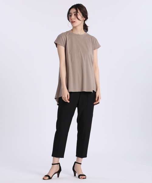 INED CLARO（イネドクラロ）の「バックギャザーチュニック（Tシャツ/カットソー・レディース・ブラック/オフホワイト/サンドグレー/ワイン・フリー）」の6枚目の写真