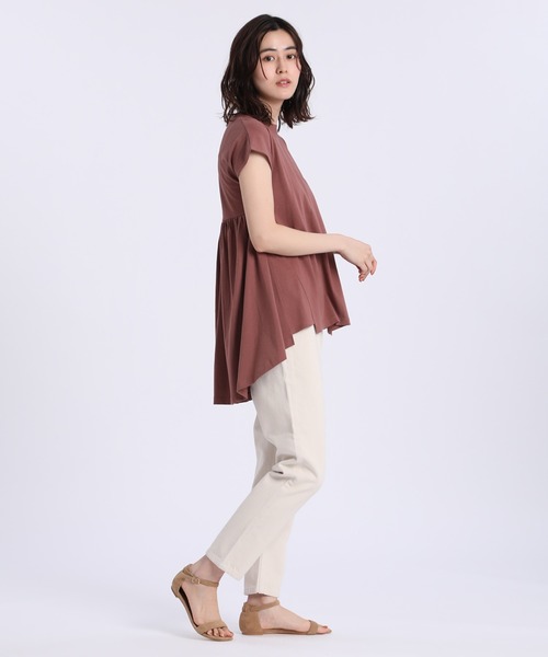 INED CLARO（イネドクラロ）の「バックギャザーチュニック（Tシャツ/カットソー・レディース・ブラック/オフホワイト/サンドグレー/ワイン・フリー）」の9枚目の写真