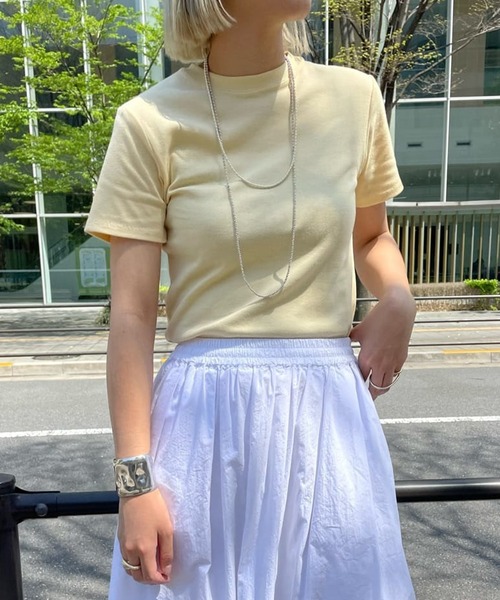 SHENERY(シーナリー)の「シンプルTEE(Tシャツ/カットソー・レディース・オフホワイト/ネイビー/イエロー・2/1)」の3枚目の写真