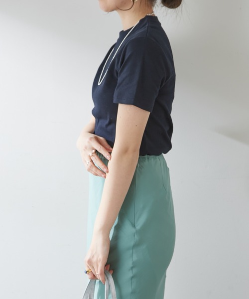 SHENERY(シーナリー)の「シンプルTEE(Tシャツ/カットソー・レディース・オフホワイト/ネイビー/イエロー・2/1)」の17枚目の写真