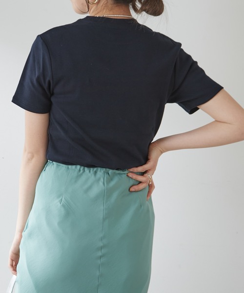 SHENERY(シーナリー)の「シンプルTEE(Tシャツ/カットソー・レディース・オフホワイト/ネイビー/イエロー・2/1)」の19枚目の写真