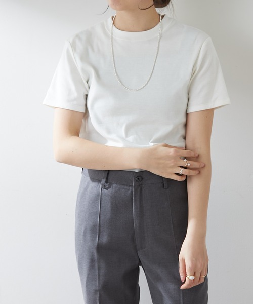 SHENERY(シーナリー)の「シンプルTEE(Tシャツ/カットソー・レディース・オフホワイト/ネイビー/イエロー・2/1)」の6枚目の写真