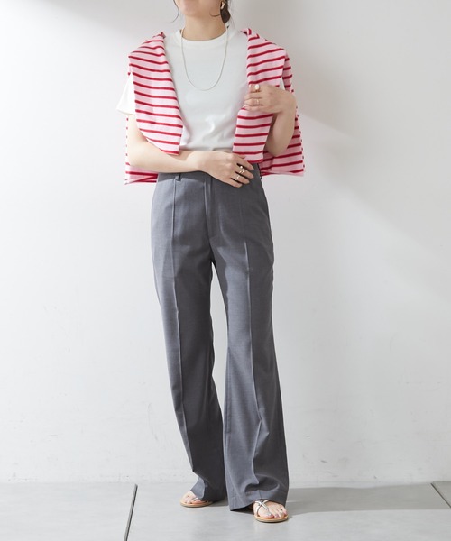 SHENERY(シーナリー)の「シンプルTEE(Tシャツ/カットソー・レディース・オフホワイト/ネイビー/イエロー・2/1)」の12枚目の写真