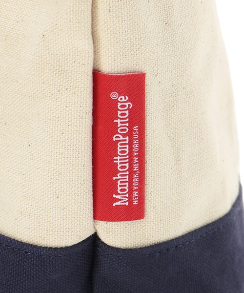 Manhattan Portage(マンハッタンポーテージ)の「North Brother Shoulder Bag Canvas Lite 2022(ショルダーバッグ・メンズ・オレンジ/ネイビー・X-SMALL)」の12枚目の写真