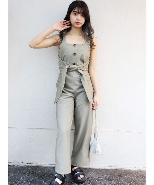 MURUA（ムルーア）の「リボンボタンロンパース（つなぎ/オールインワン・レディース・ブラック/カーキ/アイボリー・1/2）」の14枚目の写真