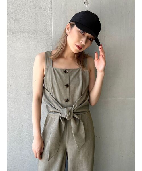 MURUA（ムルーア）の「リボンボタンロンパース（つなぎ/オールインワン・レディース・ブラック/カーキ/アイボリー・1/2）」の12枚目の写真