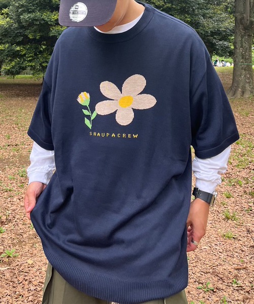 Snap club(スナップクラブ)の「【Snap club】フラワージャガード サマーニット/半袖ニット(ニット/セーター・メンズ・ライトグレー/ブルー/ダークネイビー・M/L)」の3枚目の写真