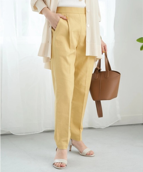 earth music&ecology（アースミュージックアンドエコロジー）の「リネン混テーパードパンツ（その他パンツ・レディース・ブラック/ベージュ/イエロー/ライム・S/M/L）」の4枚目の写真