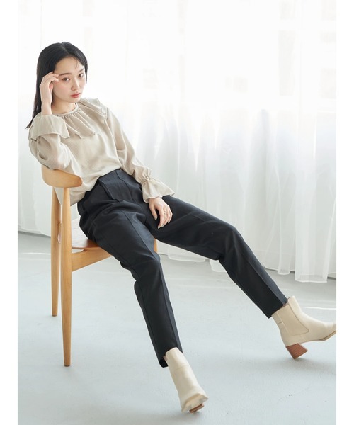 earth music&ecology（アースミュージックアンドエコロジー）の「リネン混テーパードパンツ（その他パンツ・レディース・ブラック/ベージュ/イエロー/ライム・S/M/L）」の10枚目の写真