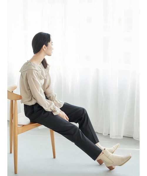 earth music&ecology（アースミュージックアンドエコロジー）の「リネン混テーパードパンツ（その他パンツ・レディース・ブラック/ベージュ/イエロー/ライム・S/M/L）」の12枚目の写真