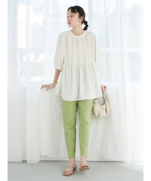 earth music&ecology（アースミュージックアンドエコロジー）の「リネン混テーパードパンツ（その他パンツ・レディース・ブラック/ベージュ/イエロー/ライム・S/M/L）」の22枚目の写真