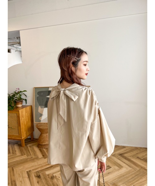 JUMELLE（ジュメロ）の「ボウタイ２ｗａｙブラウス（シャツ/ブラウス・レディース・グレー/ベージュ・FREE）」の9枚目の写真