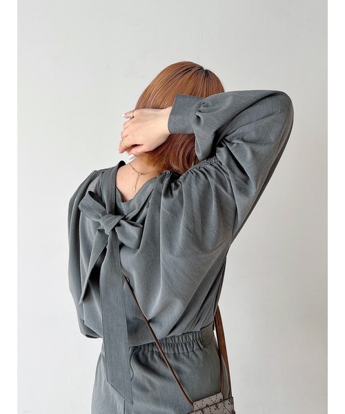 JUMELLE（ジュメロ）の「ボウタイ２ｗａｙブラウス（シャツ/ブラウス・レディース・グレー/ベージュ・FREE）」の6枚目の写真