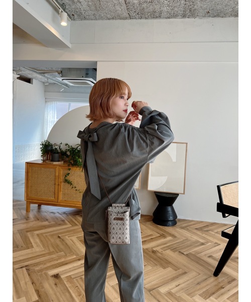 JUMELLE（ジュメロ）の「ボウタイ２ｗａｙブラウス（シャツ/ブラウス・レディース・グレー/ベージュ・FREE）」の12枚目の写真