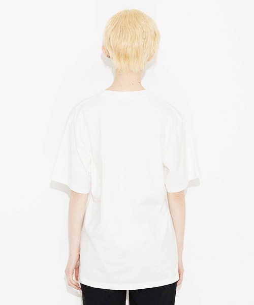 X-girl（エックスガール）の「TOY BLOCK LOGO S/S TEE/ブランドロゴ/ネオンカラー ロゴTシャツ（Tシャツ/カットソー・レディース・ホワイト/ブラック/ライトパープル・S/M/L/XL）」の7枚目の写真