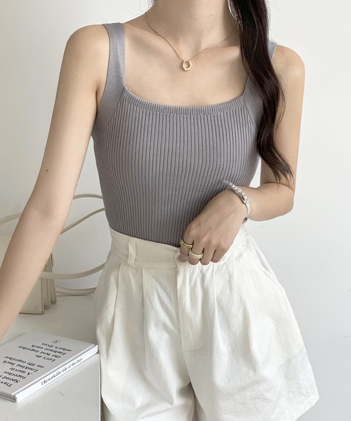 Ulysses(ユリシス)の「リブニットタンクトップ(タンクトップ・レディース・ブラック/ホワイト/ベージュ/グレー/オレンジ/ブルー・FREE)」の11枚目の写真