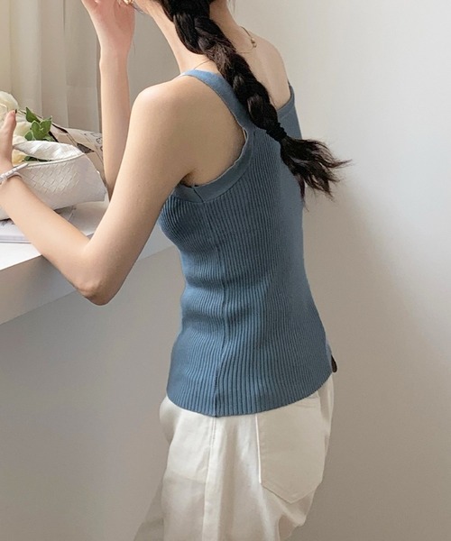 Ulysses(ユリシス)の「リブニットタンクトップ(タンクトップ・レディース・ブラック/ホワイト/ベージュ/グレー/オレンジ/ブルー・FREE)」の17枚目の写真