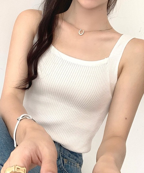 Ulysses(ユリシス)の「リブニットタンクトップ(タンクトップ・レディース・ブラック/ホワイト/ベージュ/グレー/オレンジ/ブルー・FREE)」の19枚目の写真