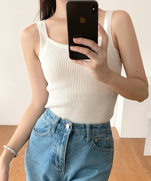 Ulysses(ユリシス)の「リブニットタンクトップ(タンクトップ・レディース・ブラック/ホワイト/ベージュ/グレー/オレンジ/ブルー・FREE)」の21枚目の写真