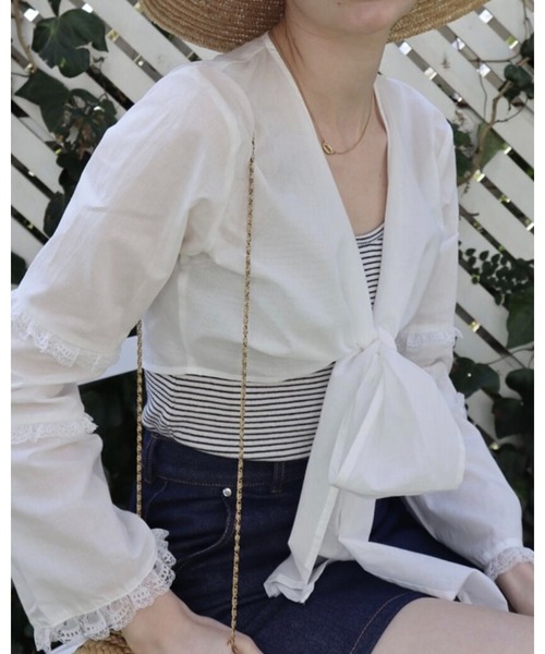 epine（エピヌ）の「Bell sleeve lace 2way bolero（カーディガン/ボレロ・レディース・ホワイト/ブラック・FREE）」の14枚目の写真