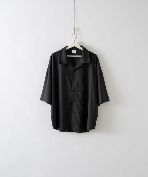 neez.（ニーズ）の「リラックスドルマンシャツ（シャツ/ブラウス・メンズ・チャコールグレー/ブラック/ベージュ・SMALL/MEDIUM/LARGE）」の2枚目の写真