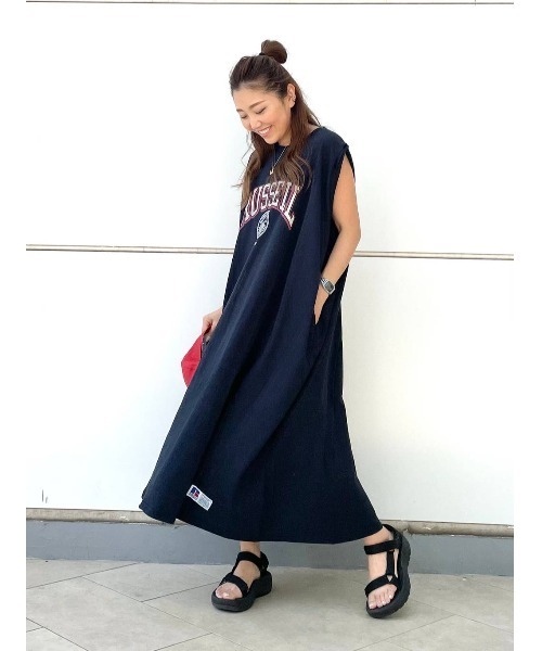 Russell Athletic(ラッセルアスレティック)の「【RUSSELL ATHLETIC 】別注ロゴワンピース(ワンピース・レディース・ネイビー/チャコール・FREE)」の20枚目の写真