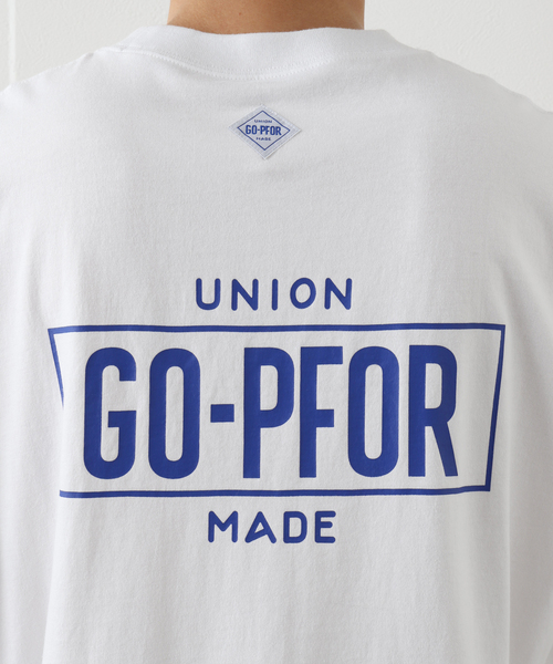 417 EDIFICE（フォーワンセブンエディフィス）の「【GO-PFOR / ゴー・ファー】別注 ロゴプリント Tシャツ（Tシャツ/カットソー・メンズ・ブラック/ホワイト・SMALL/MEDIUM/LARGE）」の14枚目の写真