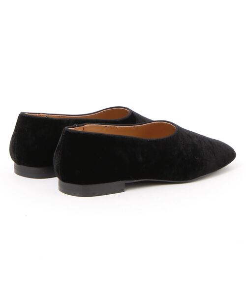 CLANE(クラネ)の「VELVET FLAT SHOES(その他シューズ・レディース・ベージュ/ブラック・36/37/38)」の3枚目の写真