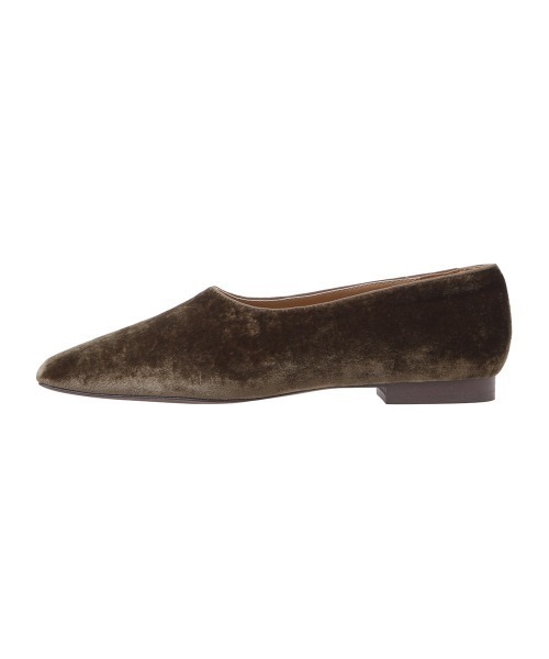CLANE(クラネ)の「VELVET FLAT SHOES(その他シューズ・レディース・ベージュ/ブラック・36/37/38)」の11枚目の写真