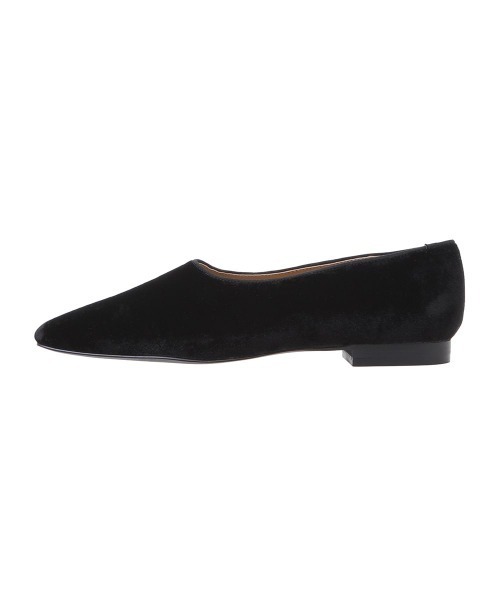 CLANE(クラネ)の「VELVET FLAT SHOES(その他シューズ・レディース・ベージュ/ブラック・36/37/38)」の21枚目の写真