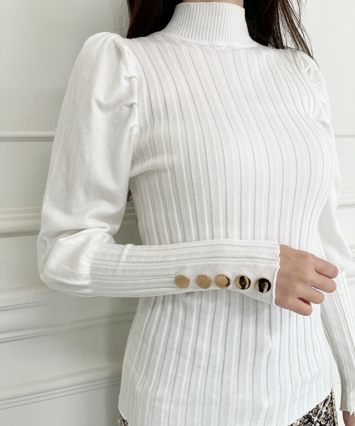 MIIA（ミーア）の「パワーショルダーハイネックニット（ニット/セーター・レディース・ブラック/ベージュ/オフホワイト・FREE）」の7枚目の写真