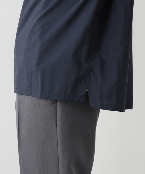 SALVAGE PUBLIC(サルベージパブリック)の「【SALVAGE PUBLIC / サルベージパブリック】Nylon Standneck Shirt(その他トップス・メンズ・ネイビー/グリーン・MEDIUM/LARGE)」の5枚目の写真