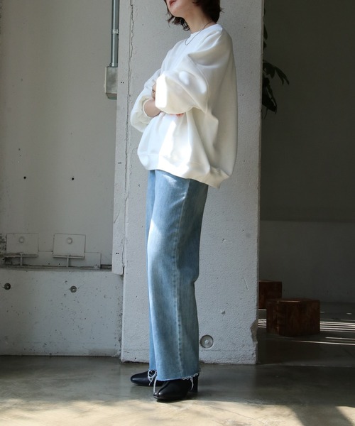 notch.（ノッチ）の「裏起毛クルーネックスウェット（スウェット・レディース・ホワイト/ライトグレー/ブラック/オリーブ/ブルー系・M）」の7枚目の写真