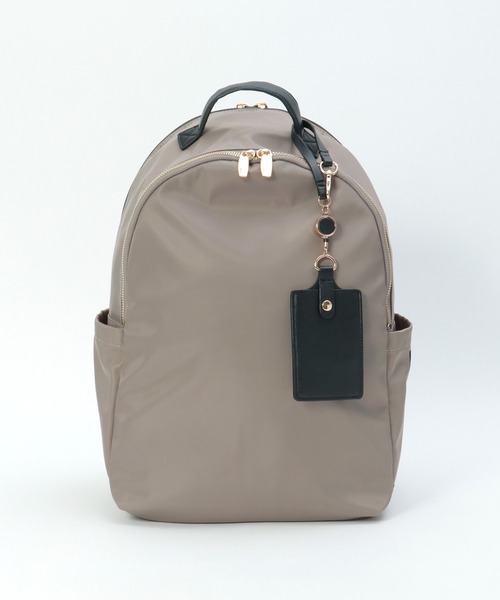 ikka(イッカ)の「撥水ナイロンPCリュック(バックパック/リュック・レディース・ブラック/グレー/グリーン/ライトグレー/ブルー・FREE)」の6枚目の写真