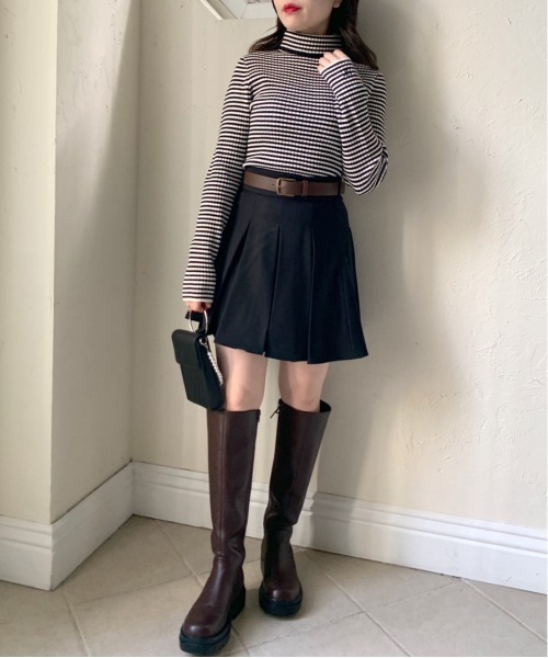 OLIVE des OLIVE（オリーブデオリーブ）の「合皮ベルト付きプリーツスカート（スカート・レディース・キャメル/スミクロ/チャコールグレー/ブラック・FREE）」の7枚目の写真